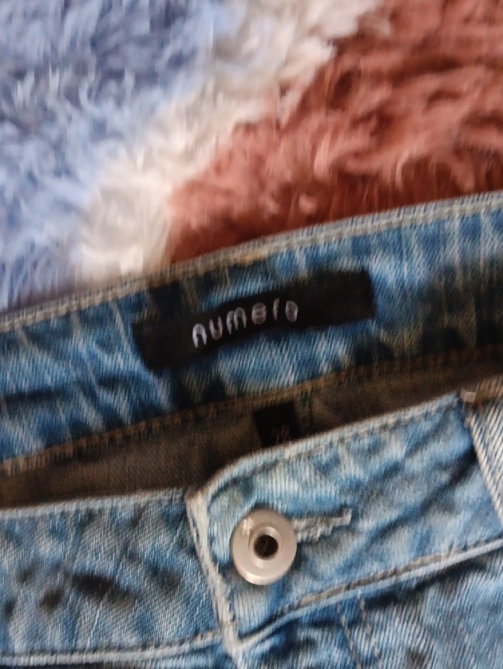 Numero Light Blue Distressed Women’s Jeans - Picture 5 of 9